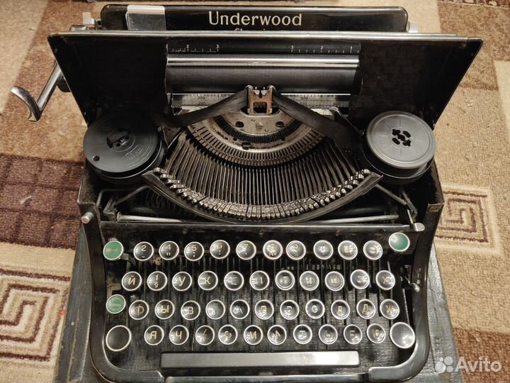 Печатная машинка Underwood Champion