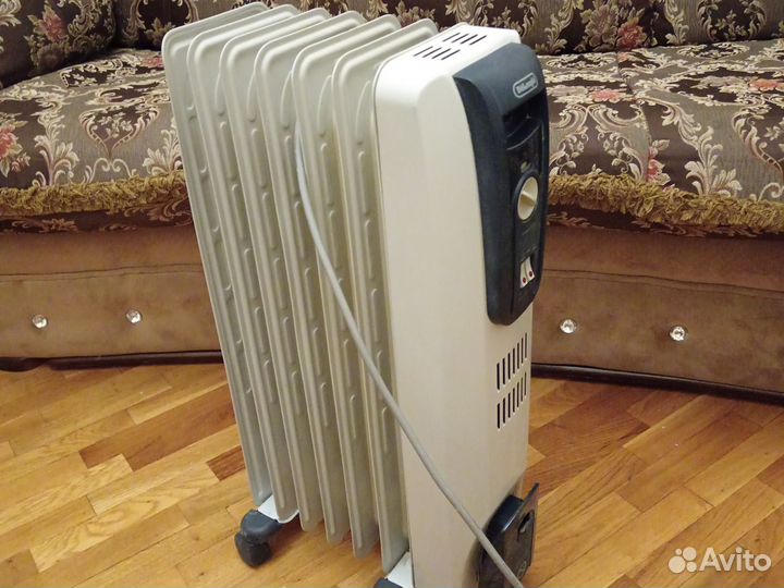 Масляный обогреватель delonghi