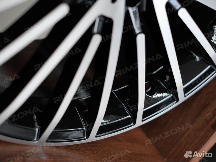 Литые диски AMG R21 на Mercedes. Арт3370