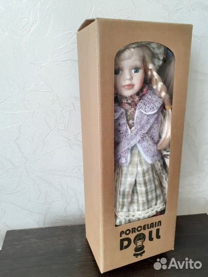 Кукла фарфоровая коллекционная Porcelain doll
