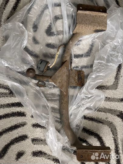 Фаркоп на ваз 2110