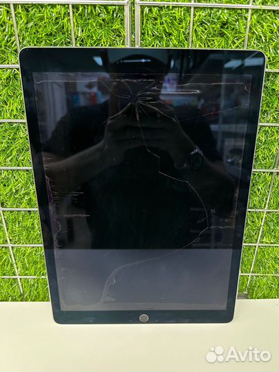 iPad Pro 2 Gen (12.9-inch) 64GB (wifi) залоченый