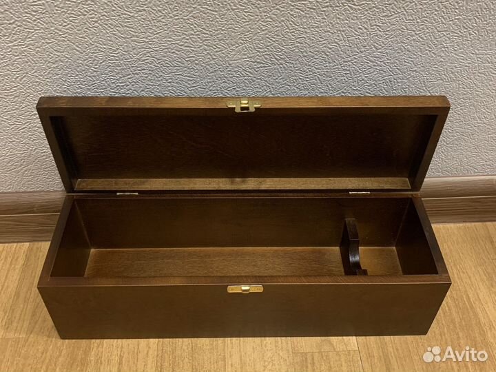 Деревянная коробка для вина