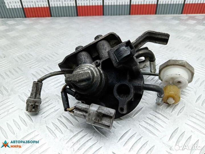 Кронштейн топливного фильтра Mitsubishi Outlander