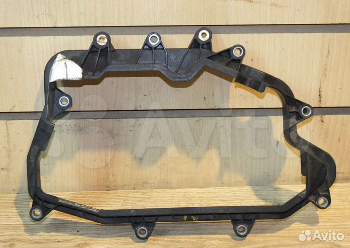 Накладка на головку блока правая Infiniti FX S51