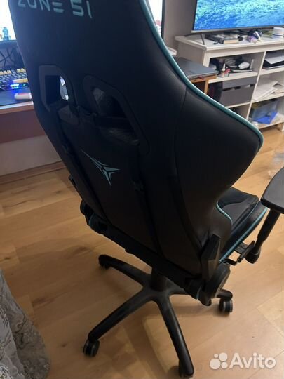 Компьютерное кресло Zone51 gravity plus