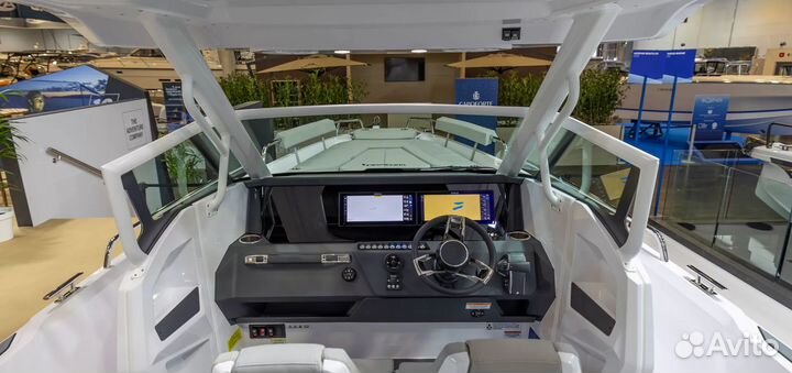 Каютный катер Axopar 29 Sun Top, 2024 года
