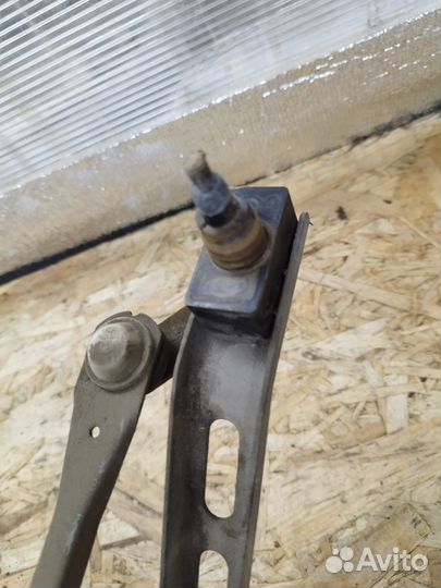 Трапеция дворников с мотором ваз 2114