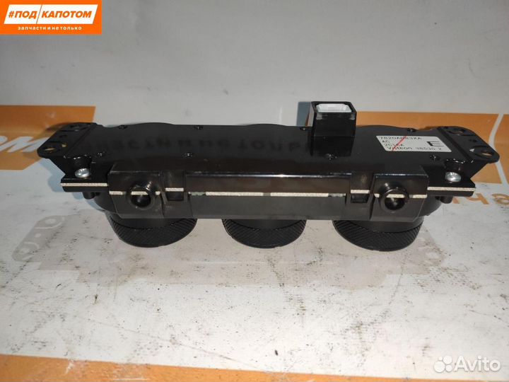 Блок управления печки/климат-контроля Mitsubishi