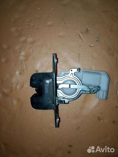 Замок двери Хонда цр-В