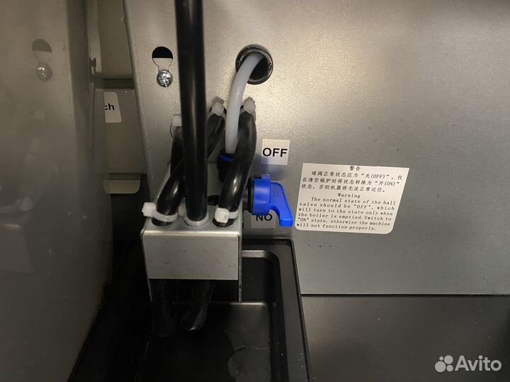 Профессиональная кофемашина для кофейни