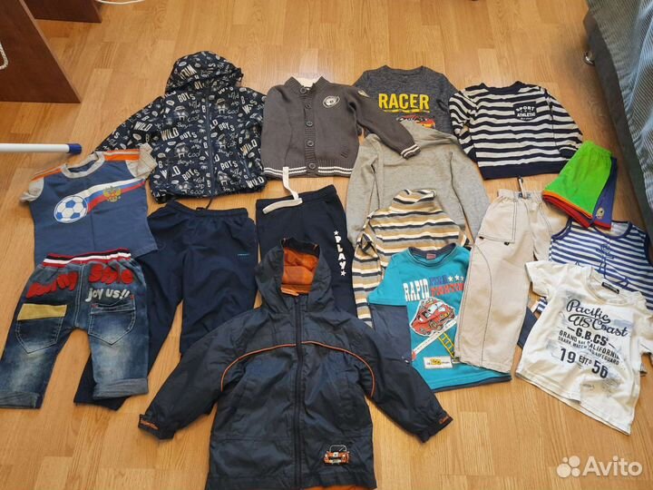 Вещи и обувь пакетом на мальчика р. 104