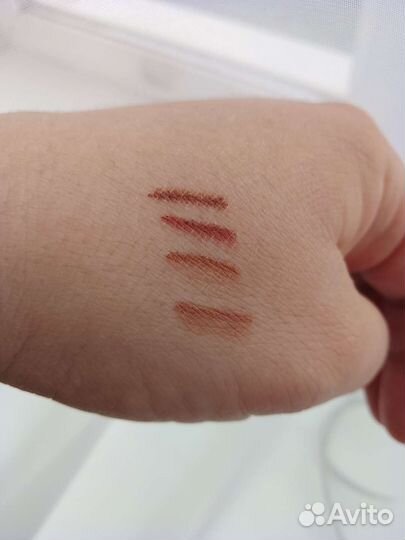 Помада карандаш