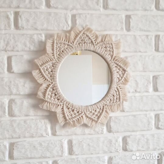 Зеркало интерьерное