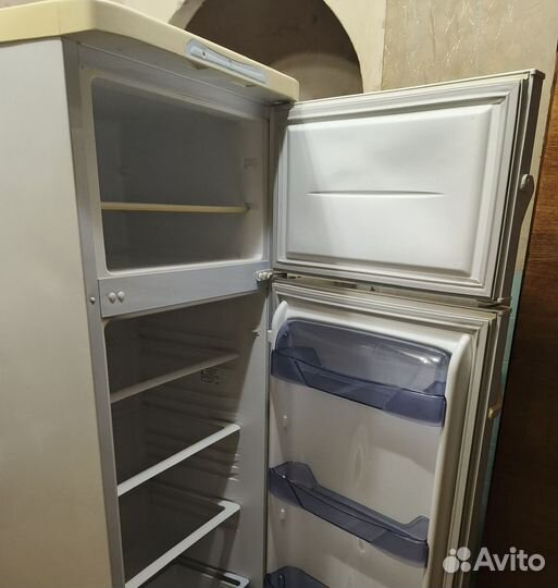 Продам холодильник бу