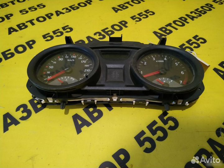 Renault Megane 2 Панель приборов