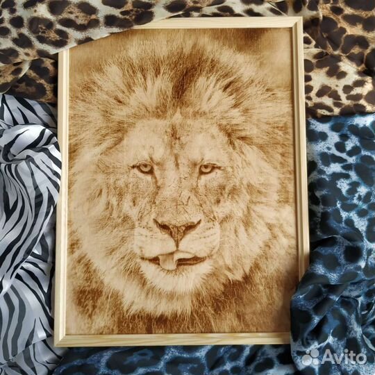 Картина Лев выжигание на дереве