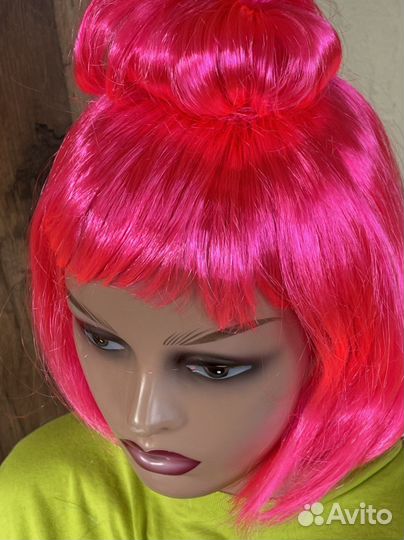 Парик для косплея розовый голубой каре с челкой