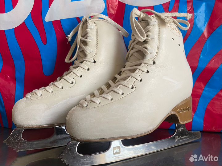 Фигурные коньки edea 215
