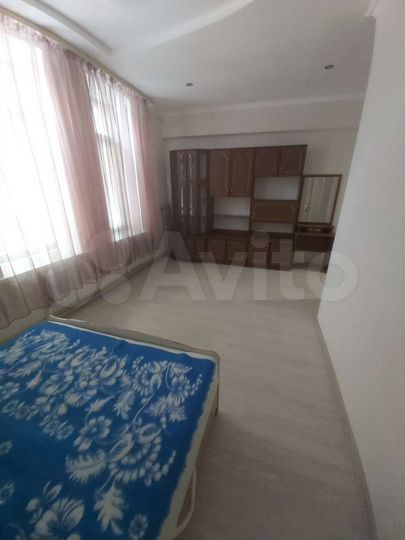3-к. квартира, 60 м², 1/5 эт.