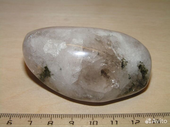 Нефрит, лабрадор, тейский жад, кремень (галька)