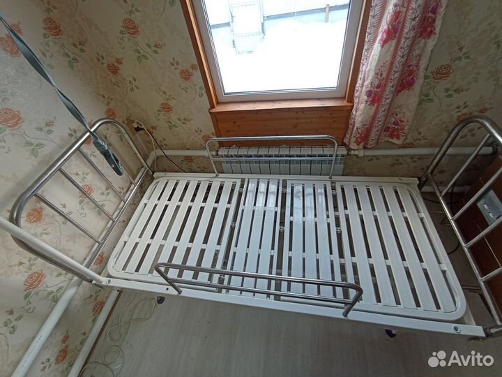 Кровать медицинская F8