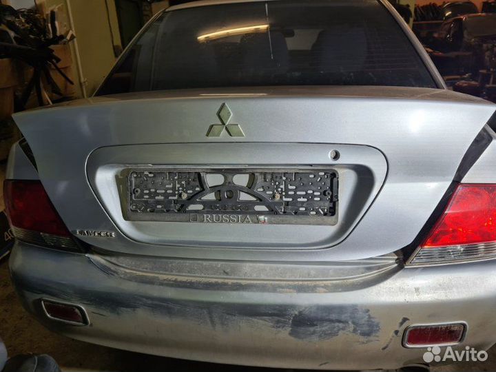 Крышка багажника Mitsubishi Lancer 9 4G18 2005
