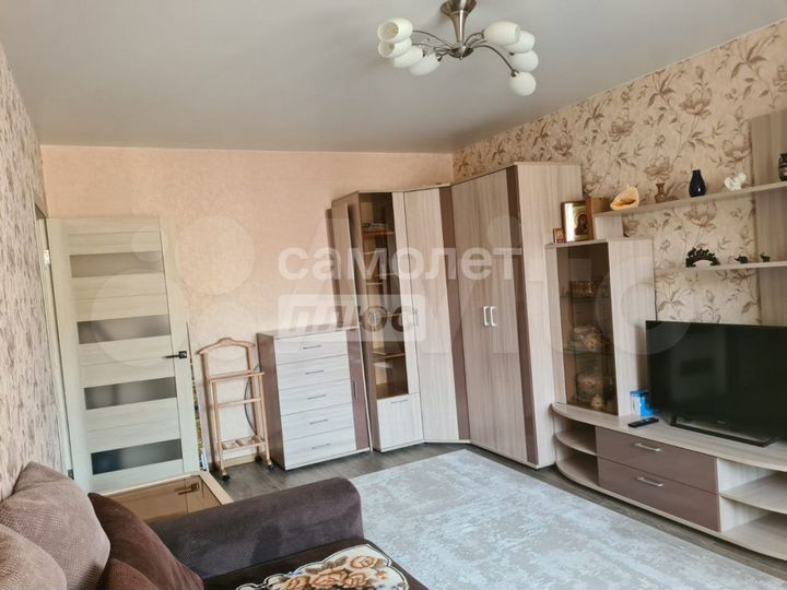 1-к. квартира, 38 м², 8/10 эт.