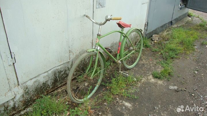 Старинный велосипед орленок горбатый 1960 года