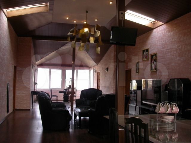 Комната 18 м² в 4-к., 2/2 эт.