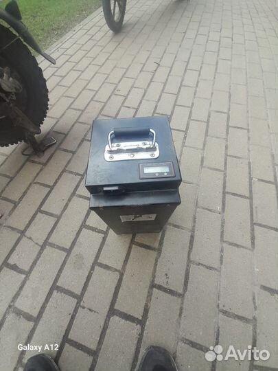 Електроный велосипед монстр