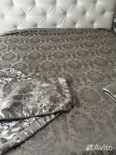 Комплект шторы и покрывало