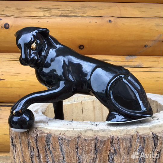 Статуэтка. Пантера с мячом. Городница. СССР