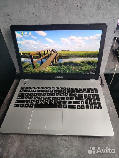 Ноутбук asus i5-4200/8/HDD500/760m/Win10/15.6