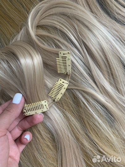 Волосы на заколках