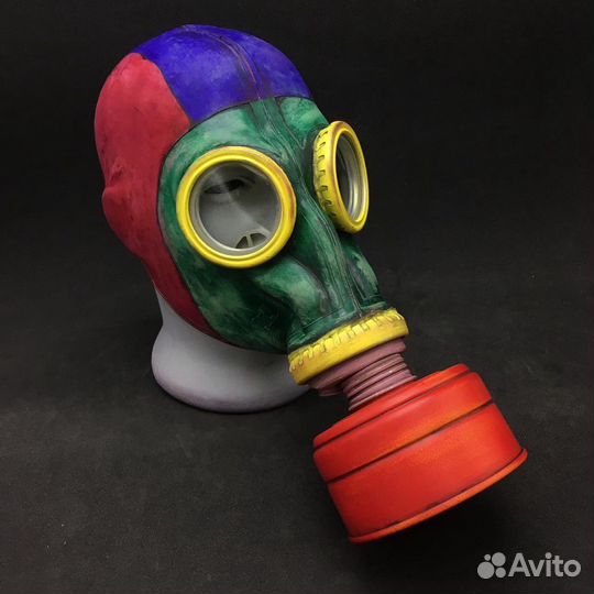 Цветной противогаз