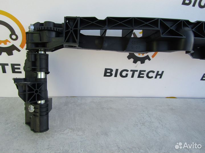 Кронштейн решетки радиатора E W212 A2128801403