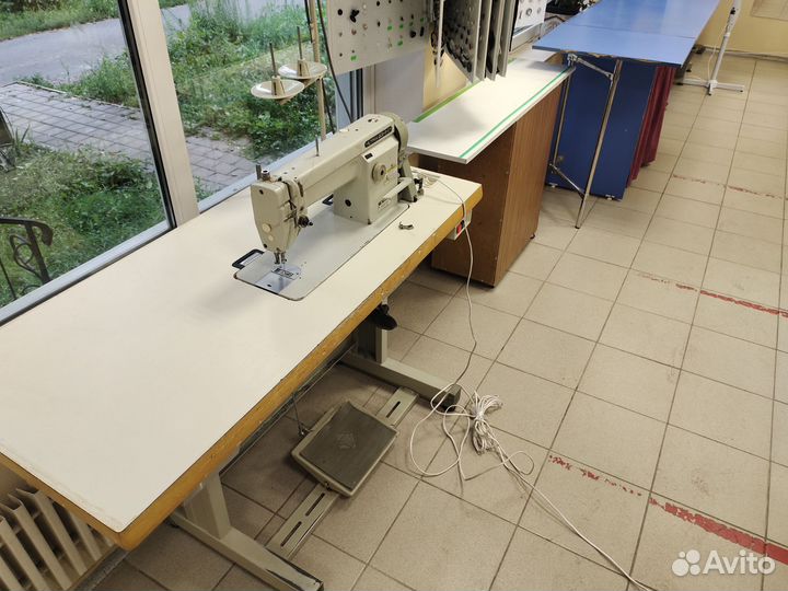 Швейная машина typical