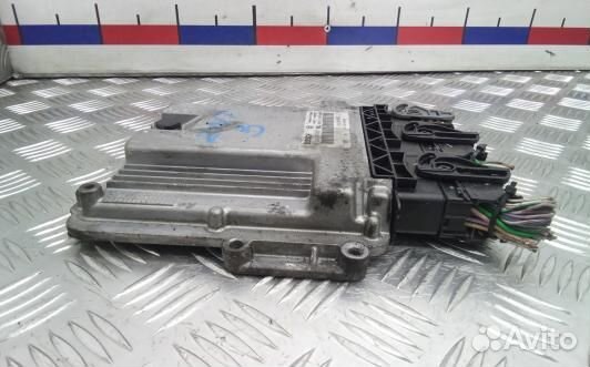 Блок управления двс renault megane 3 (ZNT03PC01)