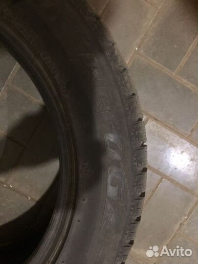 Bridgestone Blizzak DM-V1 235/55 R17