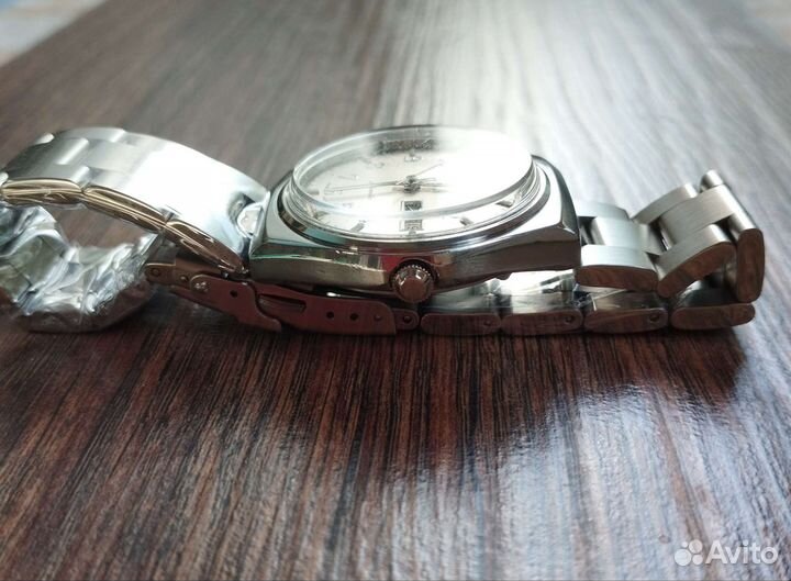 Часы citizen 8200