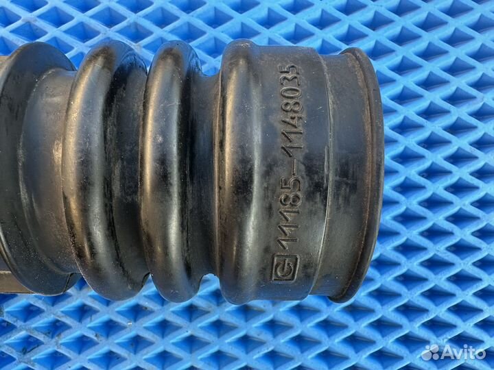 Патрубок воздушного фильтра Лада Калина