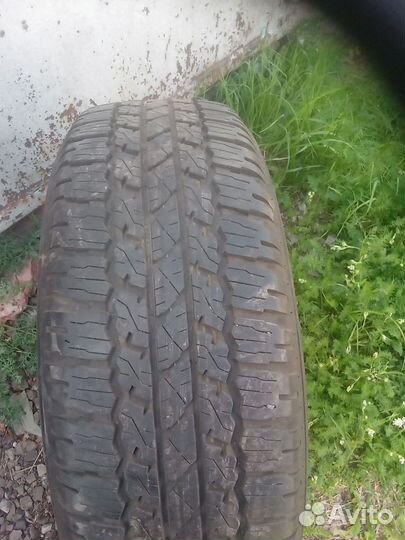 Bridgestone Dueler A/T 265/65 R17