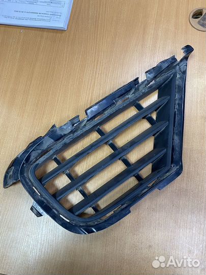 Решетка бампера RH touareg II 7P6853666B9B9