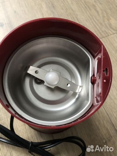 Кофемолка электрическая новая Kelli