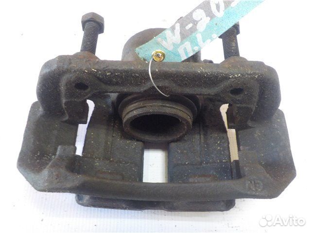 Суппорт передний левый Mercedes-Benz C-Class W203