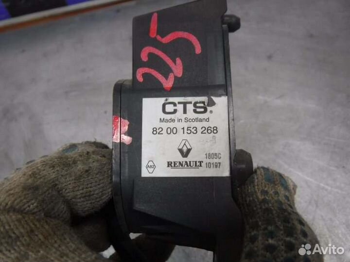 Педаль газа Renault Megane K4M 2005