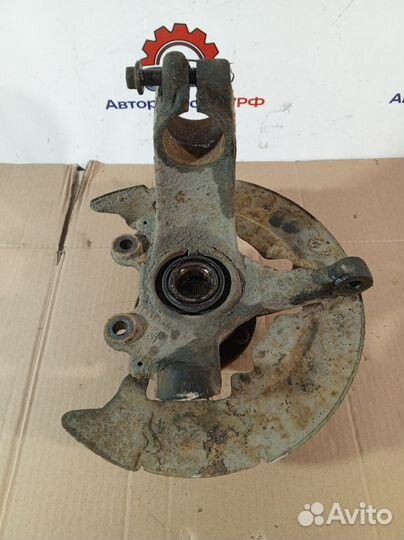 Кулак поворотный передний Volvo S40