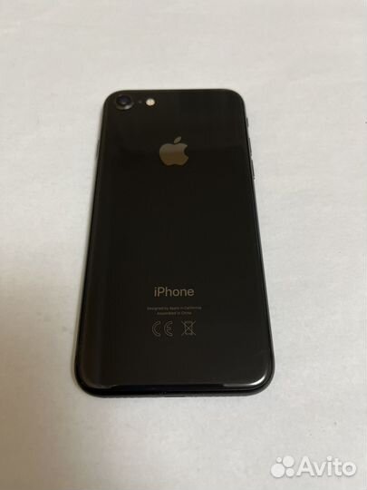 iPhone 8, 64 ГБ