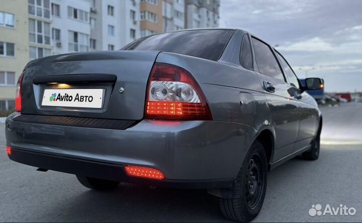 LADA priora 2011